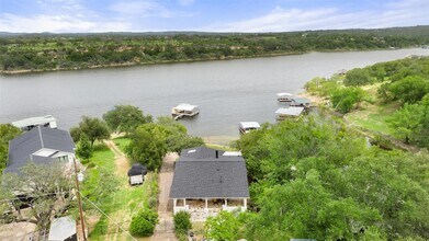 1201 Lakeshore Dr in Spicewood, TX - Building Photo - Building Photo