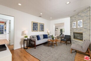 13451 Friar St in Los Angeles, CA - Building Photo