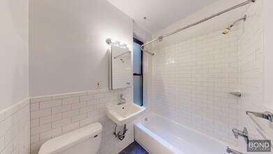 312 E 91st St in New York, NY - Building Photo - Building Photo