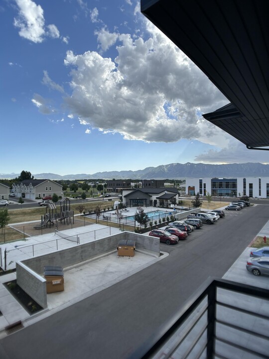 463 W 60 S in Providence, UT - Building Photo