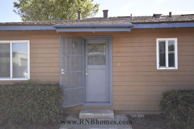 2101 Bell Ave in Sacramento, CA - Building Photo - Building Photo