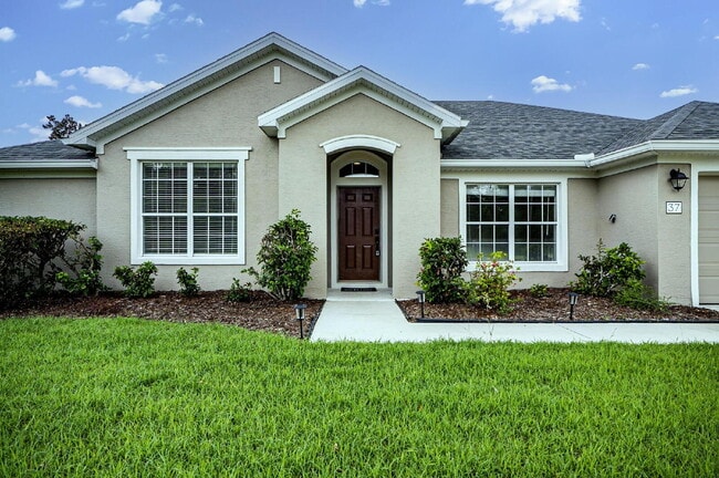 37 Burnside Dr in Palm Coast, FL - Building Photo - Building Photo