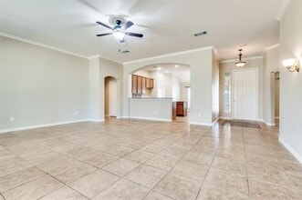 9056 Crestview Dr in Denton, TX - Building Photo - Building Photo