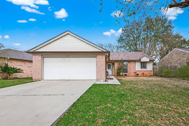 property at 3111 E Heatherock Cir