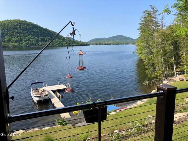 7457 NY-8 in Brant Lake, NY - Building Photo - Building Photo