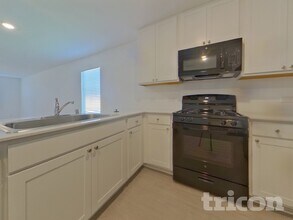 3032 Titan Spgs Dr in Saginaw, TX - Building Photo - Building Photo