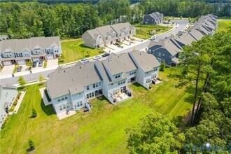 18401 Palisades Ct in Moseley, VA - Building Photo - Building Photo