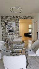 3387 W 106th Terrace in Hialeah, FL - Building Photo - Building Photo