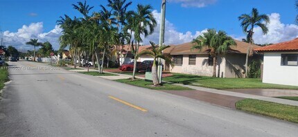 1417 SW 139th Ave in Miami, FL - Building Photo - Building Photo