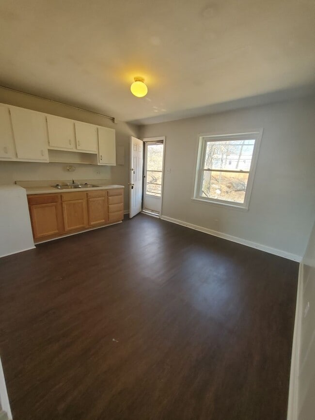 property at 2332 N Cherry St