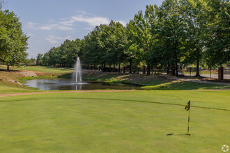 The Links at Bentonville in Bentonville, AR - Building Photo - Building Photo