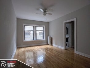 1160 N Dearborn St, Unit #1164-214 in Chicago, IL - Foto de edificio - Building Photo