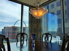 Gallery 515 in St. Louis, MO - Building Photo