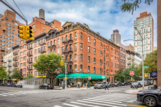 446 E 76th St in New York, NY - Building Photo - Primary Photo