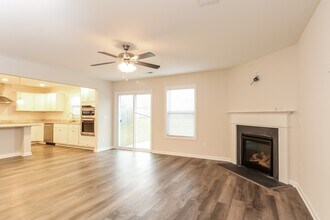 1038 Winter Wy in Lexington, SC - Building Photo - Building Photo