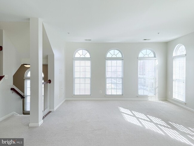 12328 Rollys Ave in Upper Marlboro, MD - Foto de edificio - Building Photo