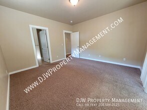 10358 W Cultis Bay St in Boise, ID - Building Photo - Building Photo