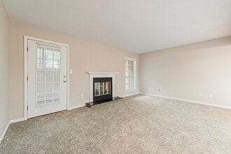 6017 Treetop Ct in Charlotte, NC - Building Photo - Building Photo
