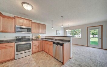 6204 Oakley St in Lincoln, NE - Building Photo - Building Photo