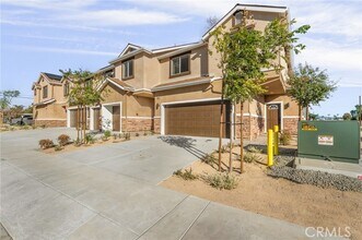 904 S Hert St in Colton, CA - Building Photo - Building Photo