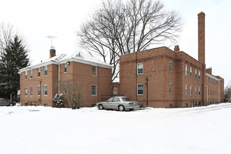 Riverside Manor in Cleveland, OH - Building Photo - Building Photo