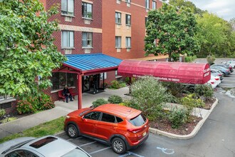 Coles Landing in Haddonfield, NJ - Building Photo - Building Photo