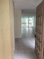 7031 Environ Blvd in Lauderhill, FL - Building Photo