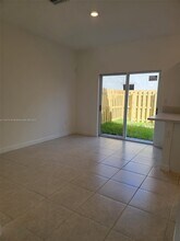 2637 SE 12th St in Homestead, FL - Building Photo - Building Photo