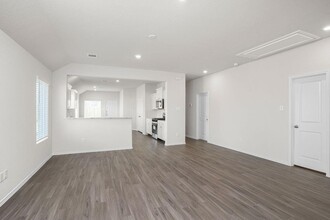 3306 Yellow Rose Dr in Texas City, TX - Building Photo - Building Photo