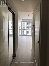 576 Front St W in Toronto, ON - Building Photo - Building Photo