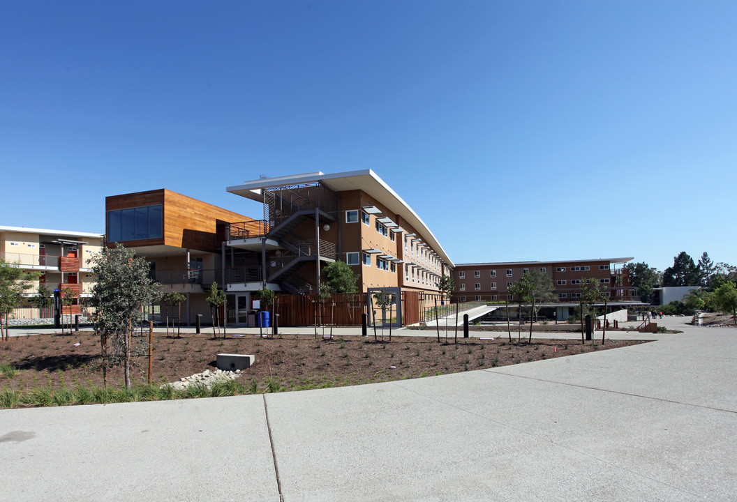 Sanborn Hall in Claremont, CA - Building Photo