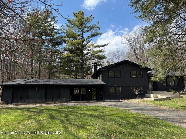 property at 13 Arnold Dr