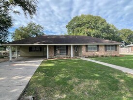 133 Templeton Dr in Lafayette, LA - Building Photo