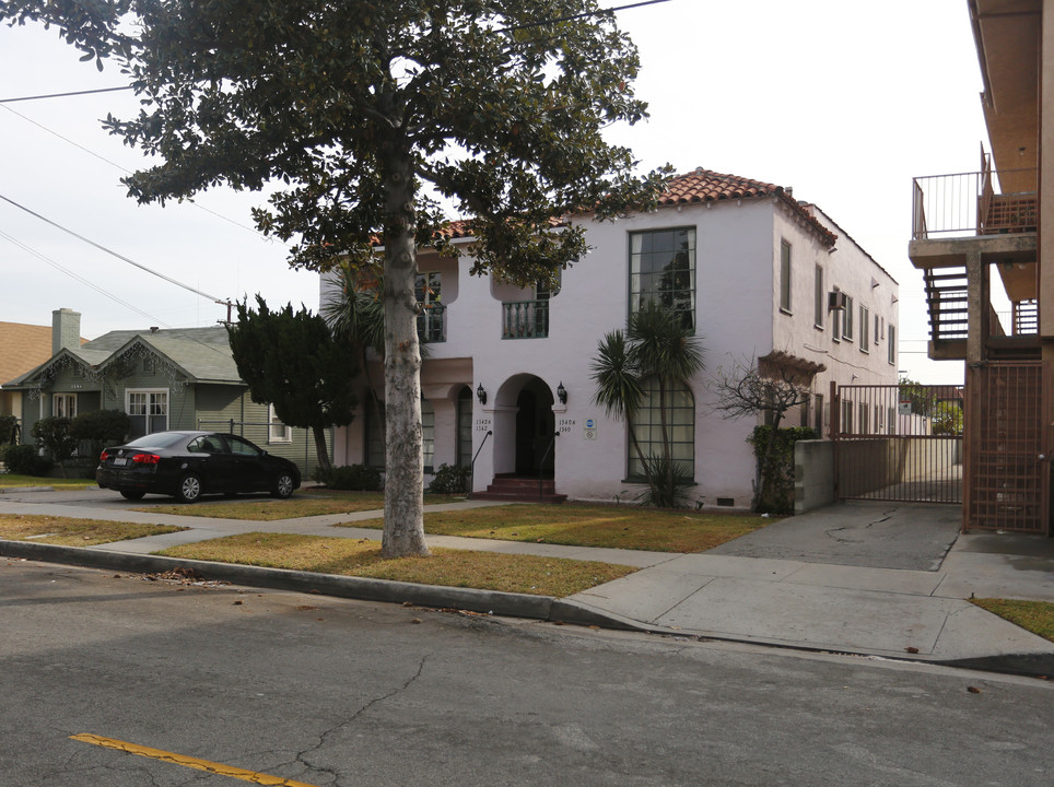1340 E Harvard St in Glendale, CA - Foto de edificio