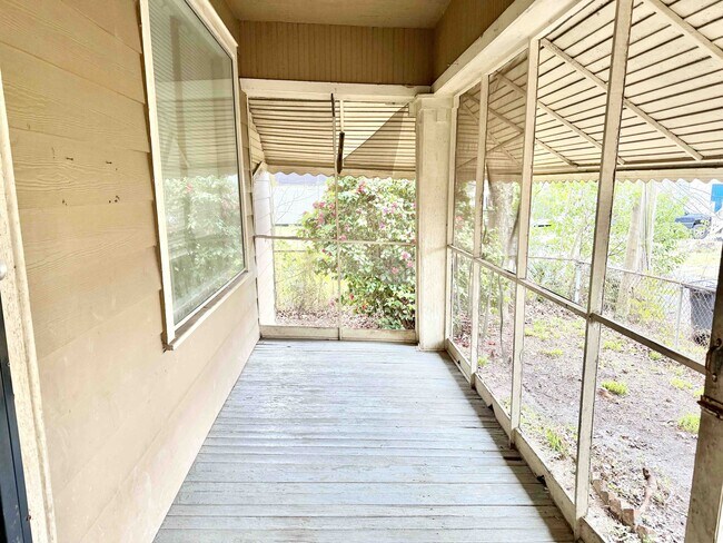 1203 S 18th St in Baton Rouge, LA - Building Photo - Building Photo