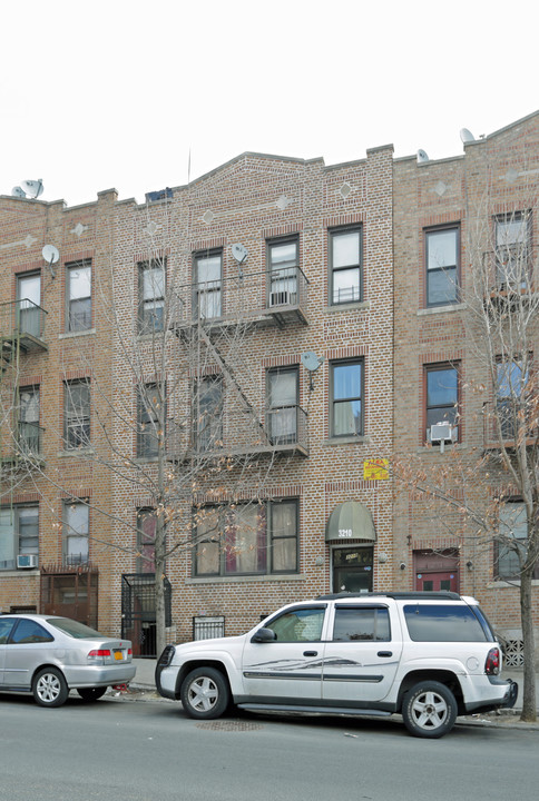 3210 Bainbridge Ave in Bronx, NY - Building Photo