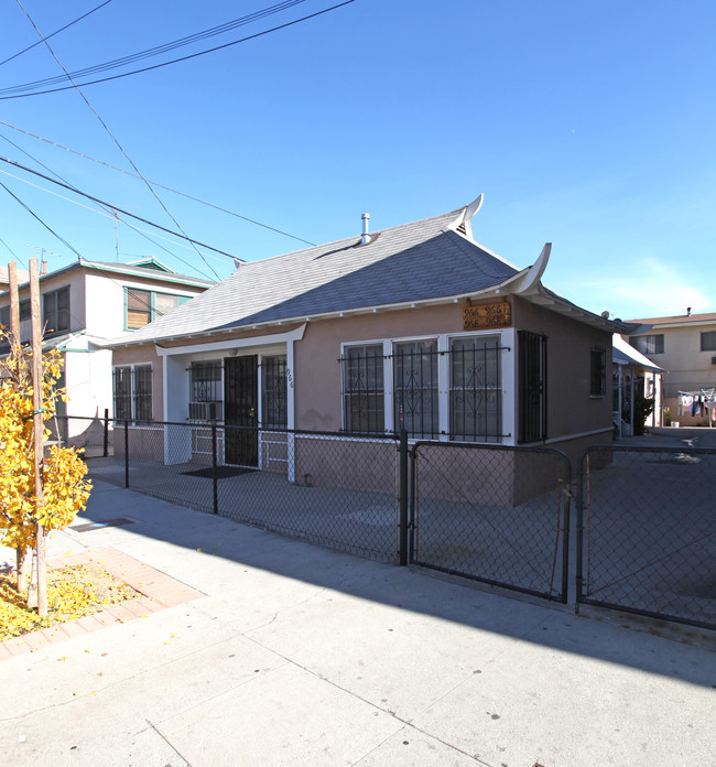 960-968 Yale St in Los Angeles, CA - Building Photo - Building Photo