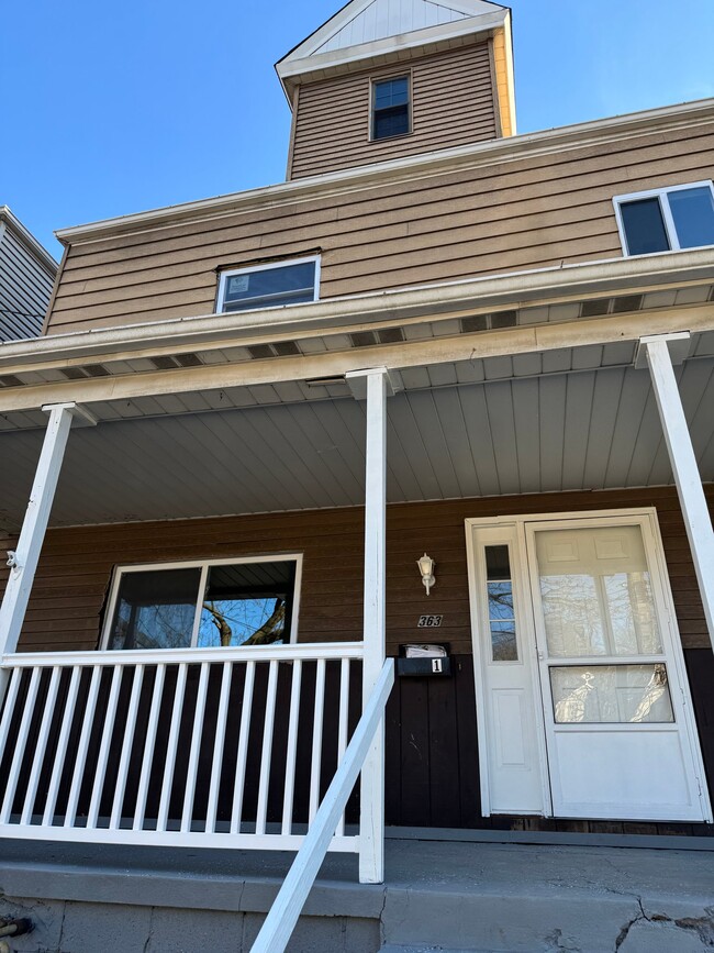 363 Woodruff St