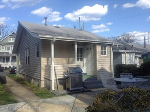 1813 Pine Terrace in Belmar, NJ - Building Photo - Building Photo