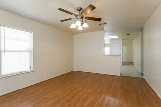 12123 Carriage Oak Cir in Humble, TX - Building Photo - Building Photo