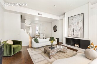 135 E 38th St in New York, NY - Foto de edificio - Building Photo