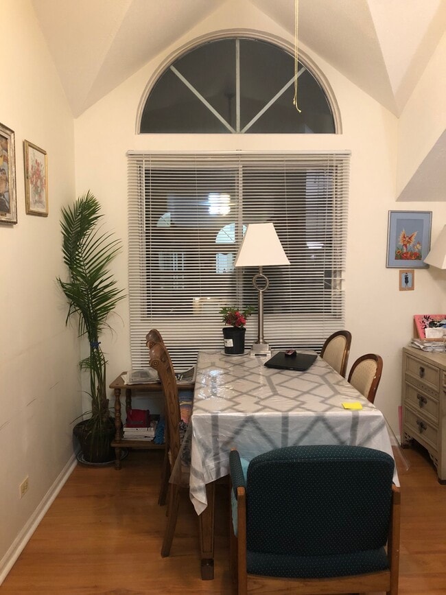 property at 1056 Courtland Dr