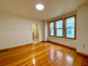 60 Auburn St in Medford, MA - Building Photo - Building Photo