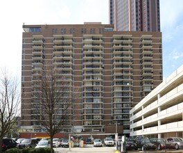 The Windsor Over Peachtree in Atlanta, GA - Building Photo - Building Photo