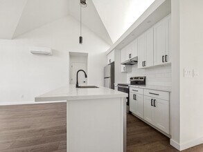 3608 49th Ave SW in Seattle, WA - Building Photo - Building Photo