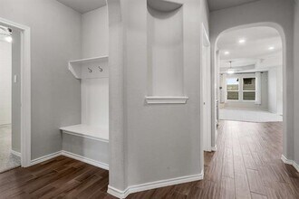 713 Falcon Rd in Argyle, TX - Building Photo - Building Photo