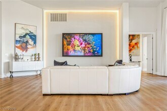 404 Summer Mesa Dr in Las Vegas, NV - Building Photo - Building Photo