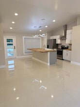 2118 NE 22nd Pl in Cape Coral, FL - Building Photo - Building Photo