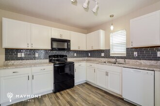 216 Goldenrod Ln in Poinciana, FL - Building Photo - Building Photo