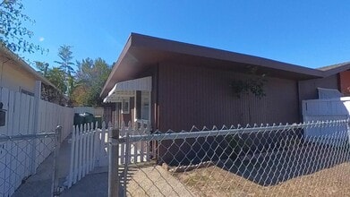 3535 N San Joaquin St in Stockton, CA - Building Photo - Building Photo